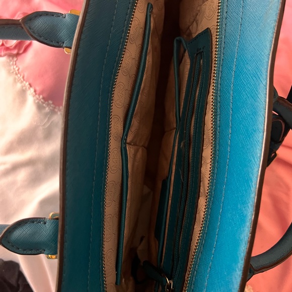 Michael Kors purse - Picture 3 of 3